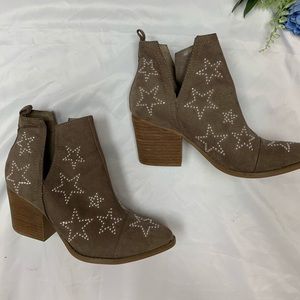 💫 Carlos star booties 💫